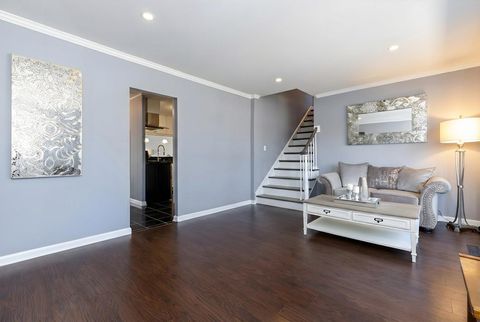 Tiny photo for 5524 S Bruner Street, Hinsdale, IL 60521 (MLS # 12574460)