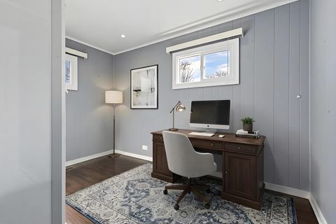 Tiny photo for 5524 S Bruner Street, Hinsdale, IL 60521 (MLS # 12574460)