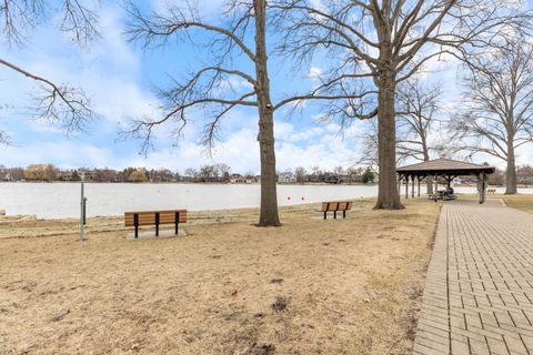 Tiny photo for 5524 S Bruner Street, Hinsdale, IL 60521 (MLS # 12574460)