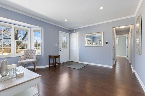 Tiny photo for 5524 S Bruner Street, Hinsdale, IL 60521 (MLS # 12574460)