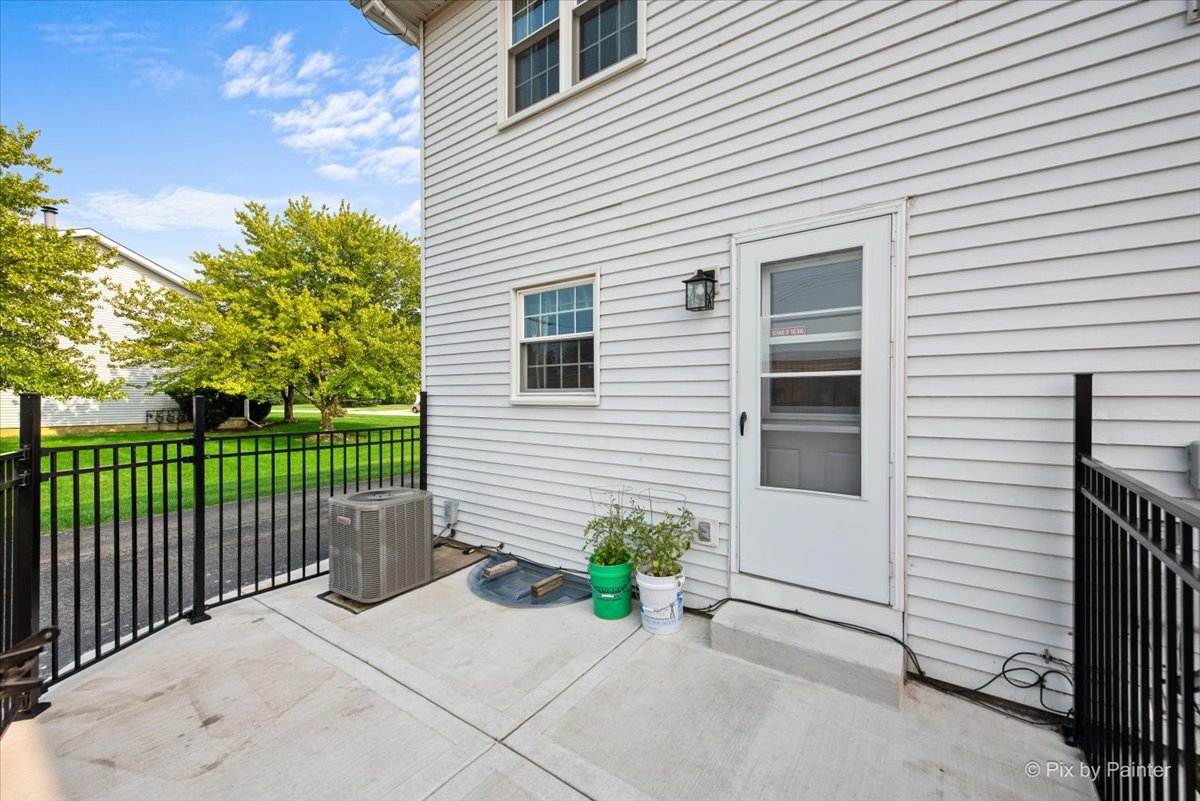 101 Colonial Parkway D