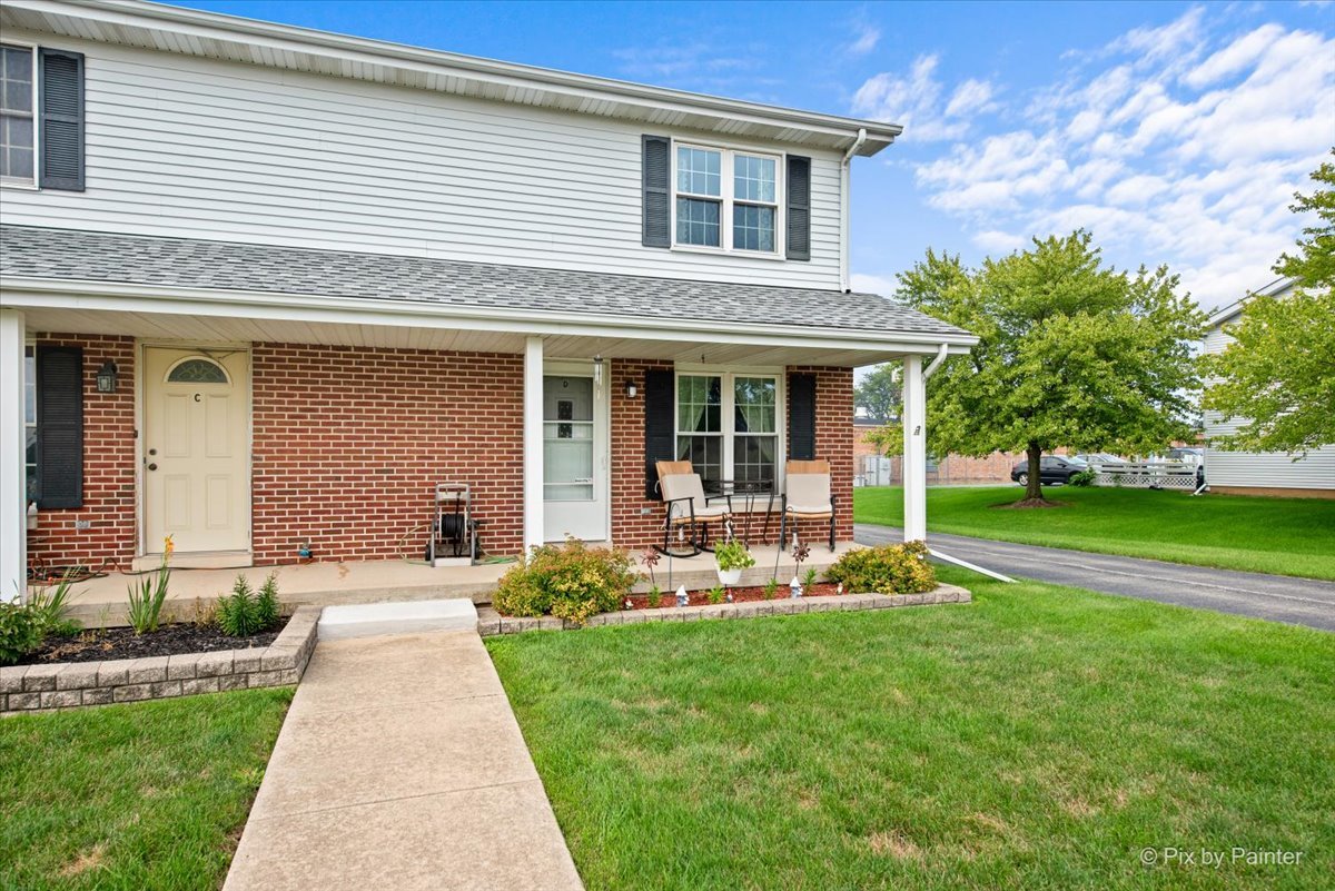101 Colonial Parkway D