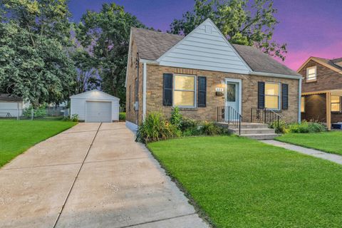 528 Sycamore Street Sycamore IL 60178