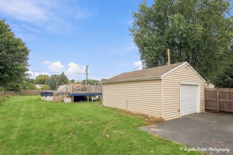 Tiny photo for 1124 Fulton Avenue, Winthrop Harbor, IL 60096 (MLS # 12768919)