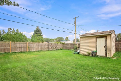 Tiny photo for 1124 Fulton Avenue, Winthrop Harbor, IL 60096 (MLS # 12768919)