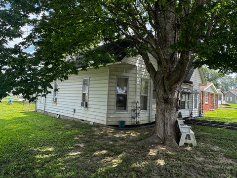 Tiny photo for 507 W South Street, Pinckneyville, IL 62274 (MLS # 12710235)