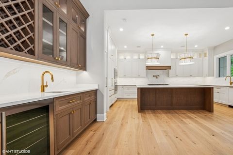 Tiny photo for 10940 German Church Road, La Grange, IL 60525 (MLS # 12427534)