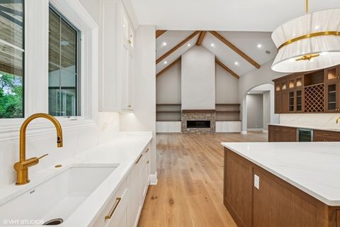 Tiny photo for 10940 German Church Road, La Grange, IL 60525 (MLS # 12427534)