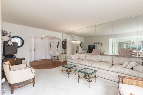 Tiny photo for 200 Lake Boulevard #415, Buffalo Grove, IL 60089 (MLS # 12645087)