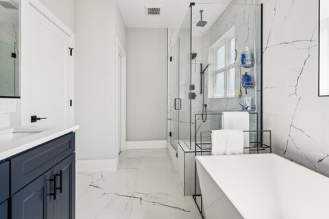 Tiny photo for 6224 N Keystone Avenue, Chicago, IL 60646 (MLS # 12721216)