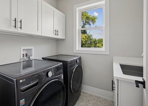 Tiny photo for 6224 N Keystone Avenue, Chicago, IL 60646 (MLS # 12721216)