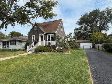 Tiny photo for 415 S Highland Avenue, Lombard, IL 60148 (MLS # 12497864)