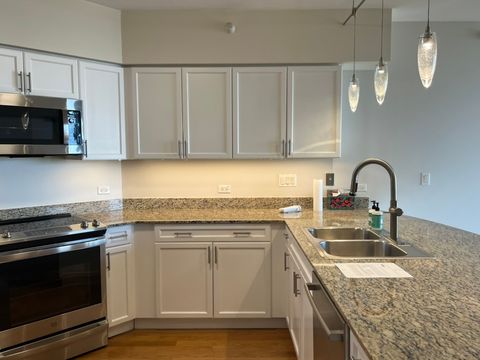 Tiny photo for 807 DAVIS Street #1308, Evanston, IL 60201 (MLS # 12471599)