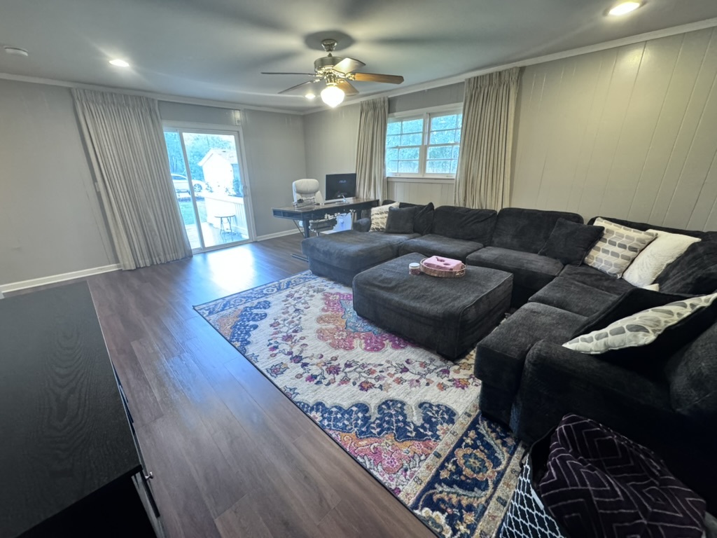455 Mohave Street