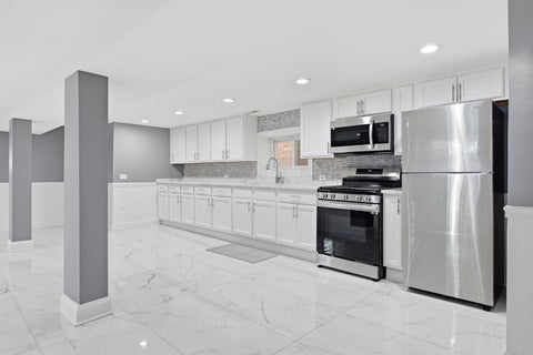 Tiny photo for 5800 W Giddings Street, Chicago, IL 60630 (MLS # 12710230)