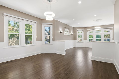 Tiny photo for 5800 W Giddings Street, Chicago, IL 60630 (MLS # 12710230)