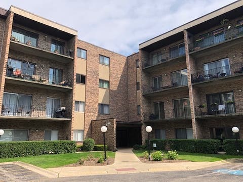 Photo of 725 W Huntington Commons Road #401, Mount Prospect, IL 60056 (MLS # 12744055)