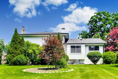 Tiny photo for 1823 E CAMP MCDONALD Road, Mount Prospect, IL 60056 (MLS # 12697698)