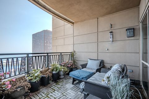 Tiny photo for 800 N Michigan Avenue #5402, Chicago, IL 60611 (MLS # 12443857)