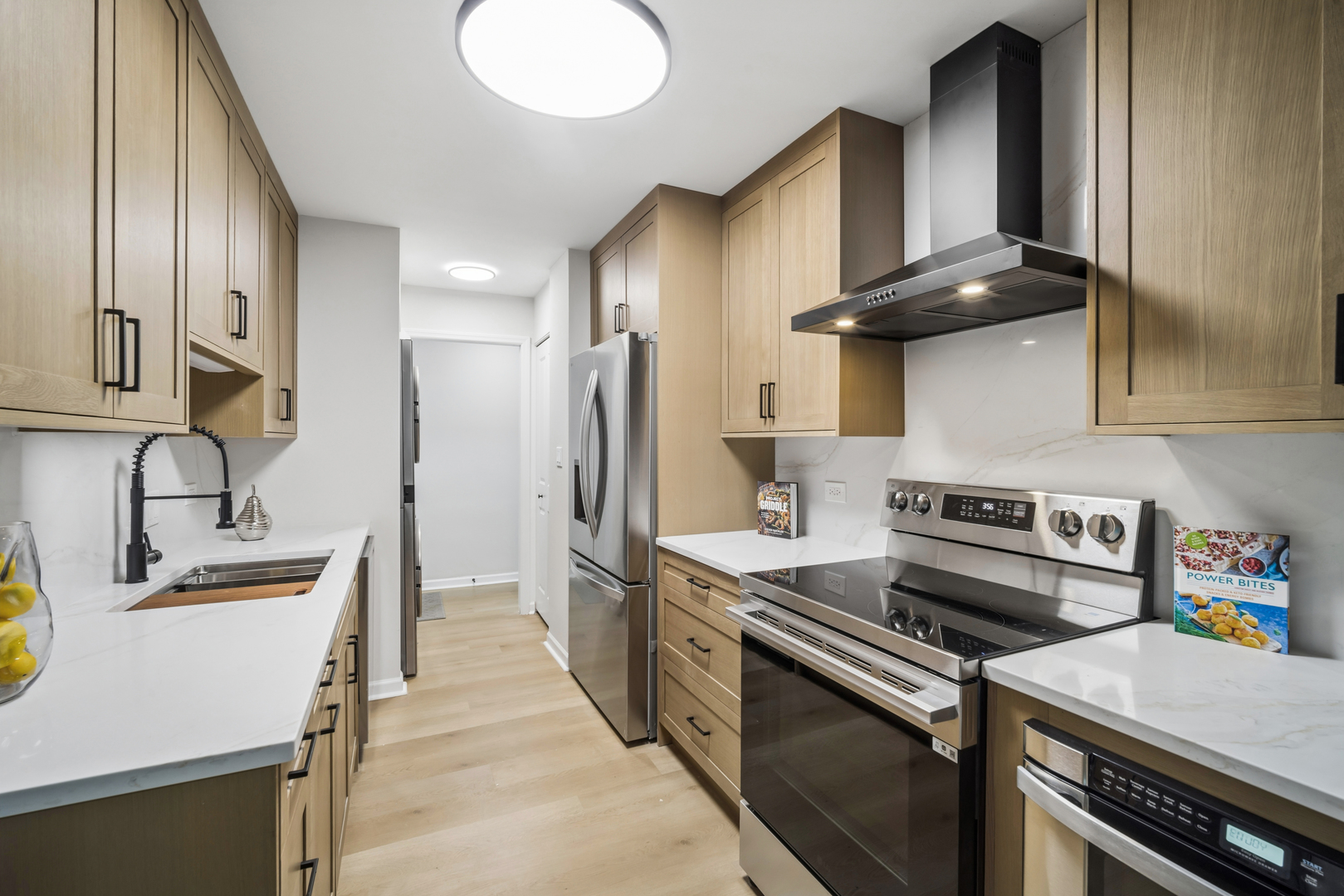 1621 Mission Hills Road 404