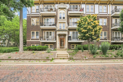 Tiny photo for 410 N Prairie Street #14, Champaign, IL 61820 (MLS # 12668668)