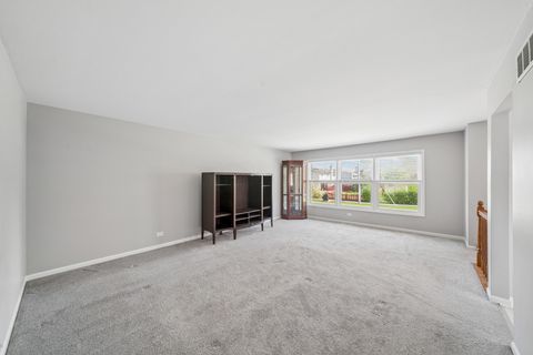 Tiny photo for 76 Briar Street, Glen Ellyn, IL 60137 (MLS # 12626494)