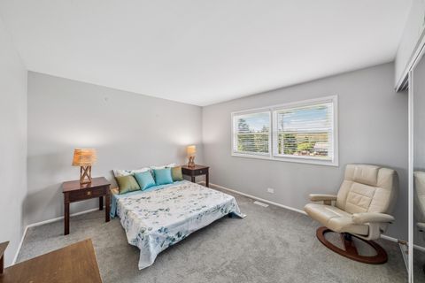 Tiny photo for 76 Briar Street, Glen Ellyn, IL 60137 (MLS # 12626494)