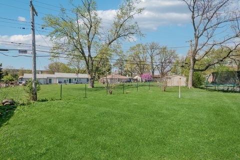 Tiny photo for 76 Briar Street, Glen Ellyn, IL 60137 (MLS # 12626494)