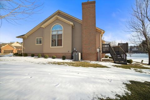 Tiny photo for 9 Spruce Court, Bloomington, IL 61704 (MLS # 12560770)