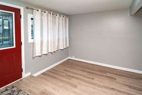 Tiny photo for 164 Cascade Drive, Indian Head Park, IL 60525 (MLS # 12508628)