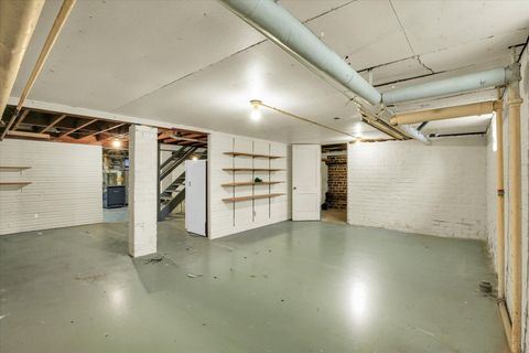 Tiny photo for 402 W Pennsylvania Avenue, Urbana, IL 61801 (MLS # 12590915)