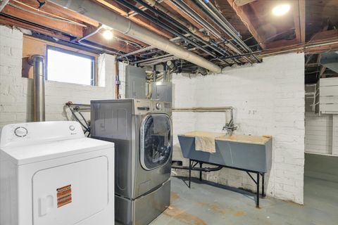 Tiny photo for 402 W Pennsylvania Avenue, Urbana, IL 61801 (MLS # 12590915)