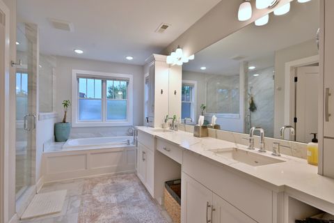 Tiny photo for 662 S Parkside Avenue, Elmhurst, IL 60126 (MLS # 12419987)