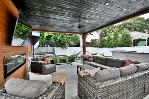 Tiny photo for 662 S Parkside Avenue, Elmhurst, IL 60126 (MLS # 12419987)