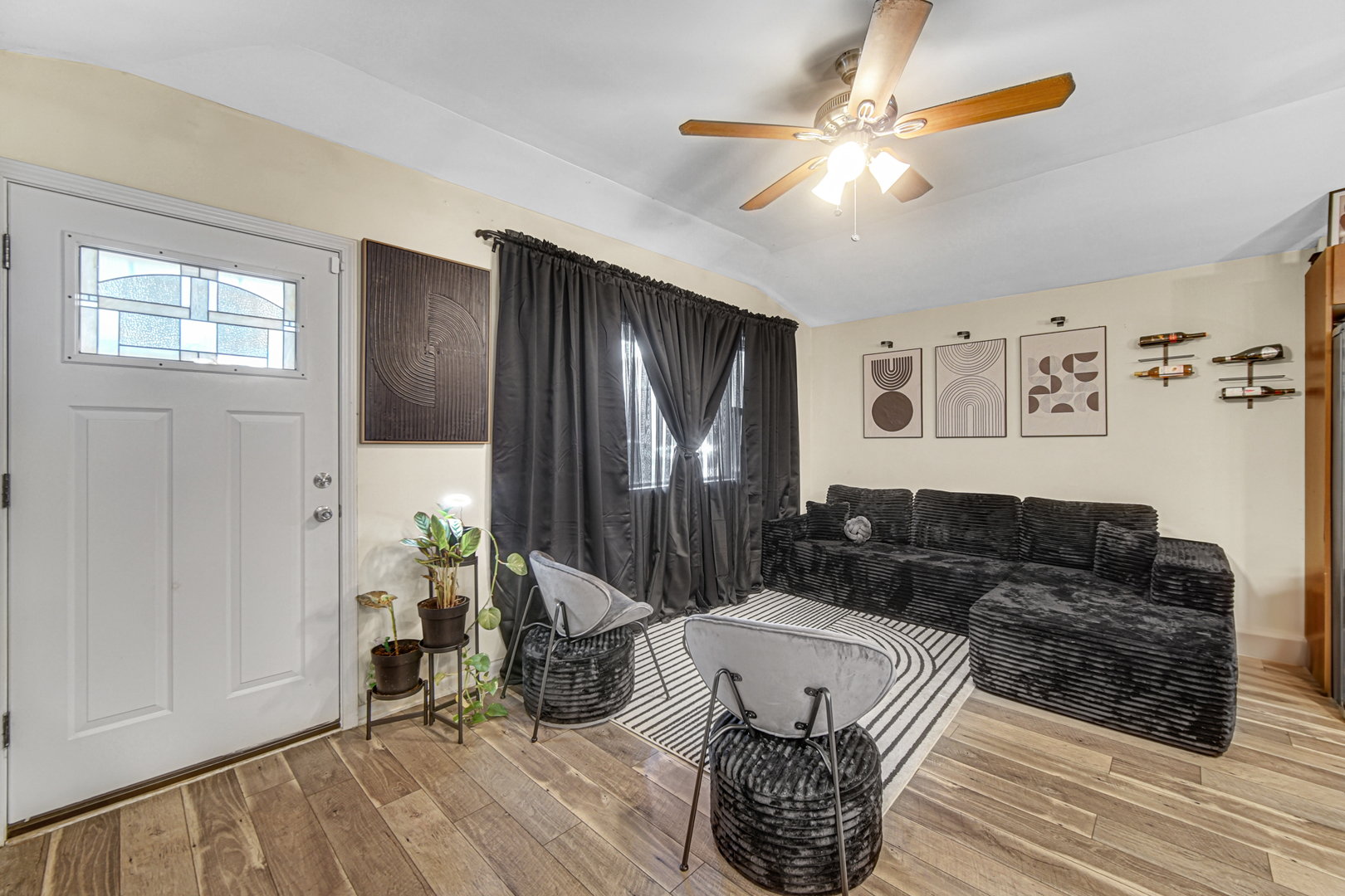 10339 S Calumet Avenue