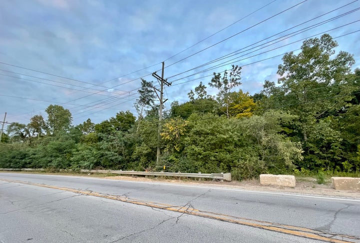 Photo 1 of 1 — 860 S River Street, Batavia, IL 60510