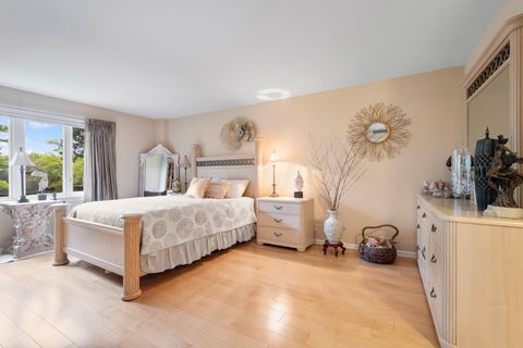 Tiny photo for 44 Park Lane #223, Park Ridge, IL 60068 (MLS # 12634554)