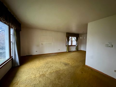 Tiny photo for 2922 N Mulligan Avenue, Chicago, IL 60634 (MLS # 12524388)