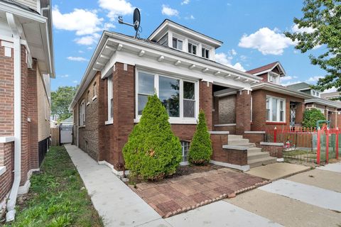 Tiny photo for 5938 S Richmond Street, Chicago, IL 60629 (MLS # 12570966)