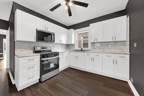 Tiny photo for 5938 S Richmond Street, Chicago, IL 60629 (MLS # 12570966)