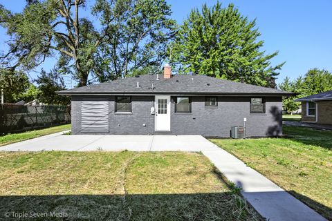 Tiny photo for 8053 Newland Avenue, Burbank, IL 60459 (MLS # 12504135)