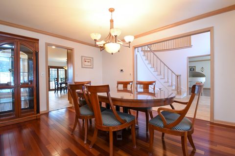 Tiny photo for 307 Anne Court, Prospect Heights, IL 60070 (MLS # 12559123)