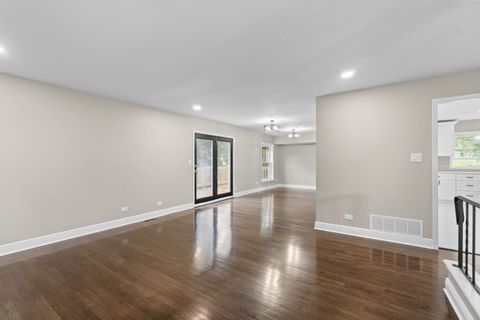 Tiny photo for 1180 Cobble Hill Court, Hoffman Estates, IL 60169 (MLS # 12487180)