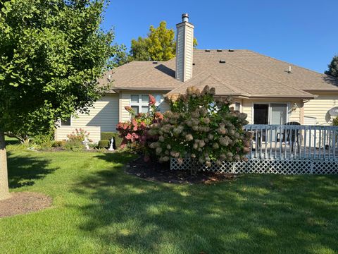 Tiny photo for 1421 Elm Street, Spring Grove, IL 60081 (MLS # 12483470)