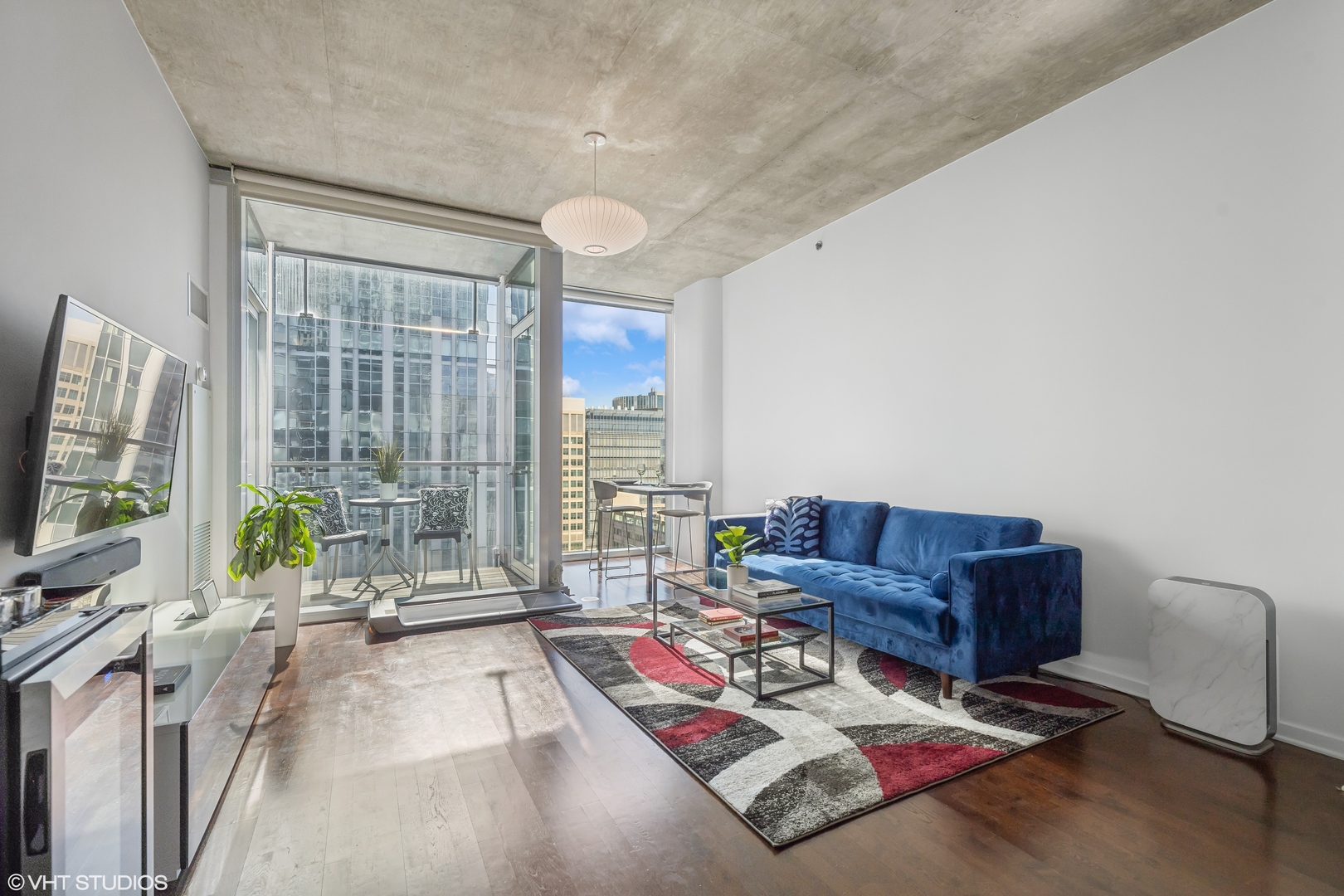 600 N Fairbanks Court 1704