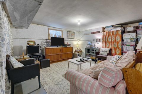 Tiny photo for 832 Sylviawood Avenue, Park Ridge, IL 60068 (MLS # 12512925)