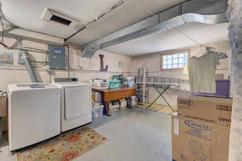 Tiny photo for 832 Sylviawood Avenue, Park Ridge, IL 60068 (MLS # 12512925)