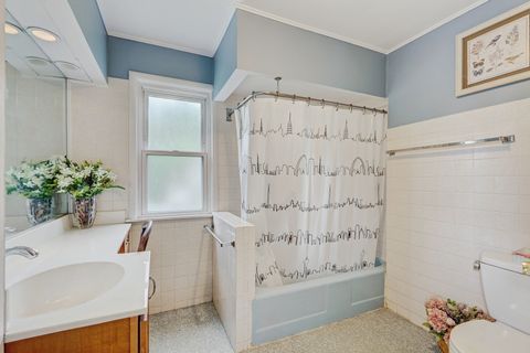 Tiny photo for 832 Sylviawood Avenue, Park Ridge, IL 60068 (MLS # 12512925)