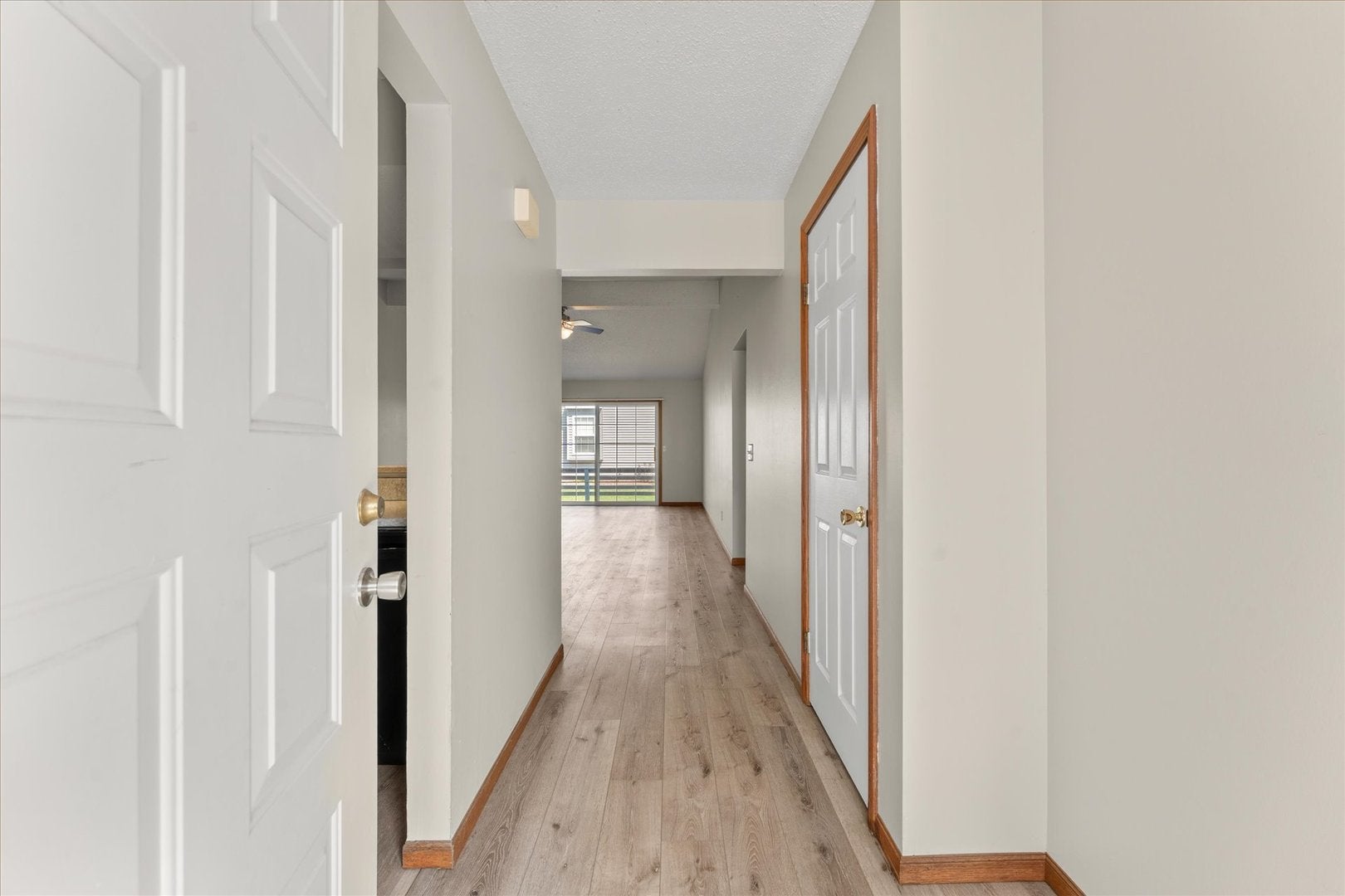 112 W Tomaras Avenue 0