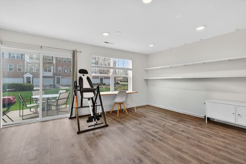 Tiny photo for 17 Grey Wolf Drive, Wheeling, IL 60090 (MLS # 12610882)